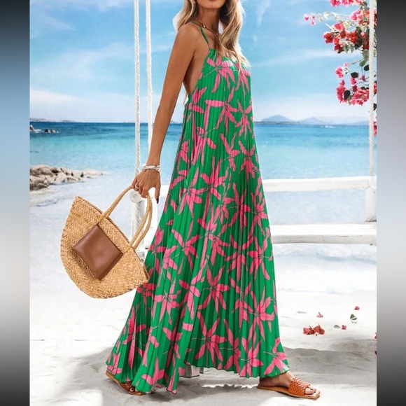 Floral Maxi Dress - Picture 4 of 13